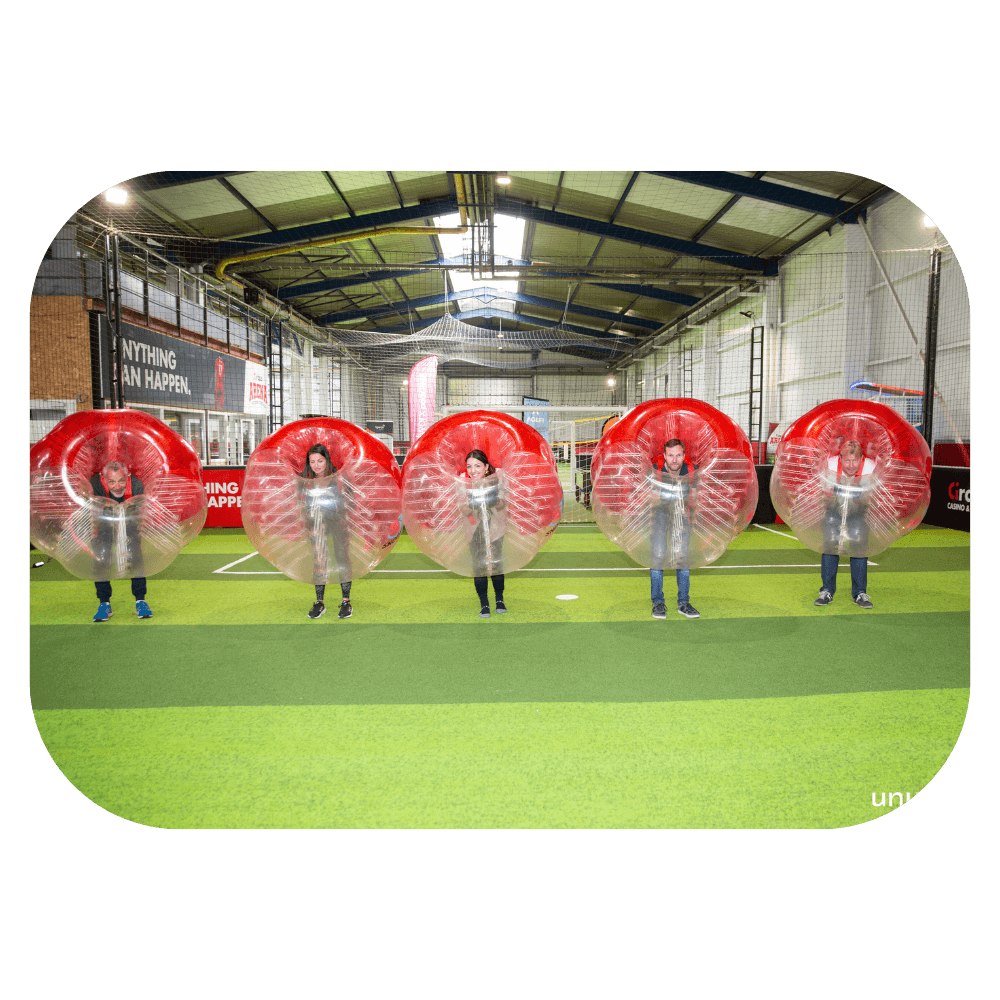 BUBBLE FOOT ARENA FOOTBALL ANNIVERSAIRES TEAMBUILDING BOULES GEANTES GONFLABES ANIMATION ACTIVITES SPORTIVES FUN LOISIRS DIVERTISSEMENT JEU EQUIPE GROUPE EVG EVF ENTERREMENT VIE GARCON FILLE BULLES GEANTES