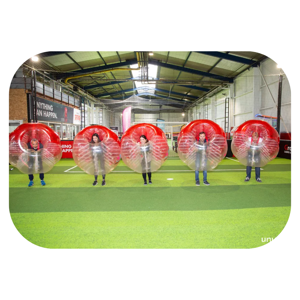 BUBBLE FOOT ARENA FOOTBALL ANNIVERSAIRES TEAMBUILDING BOULES GEANTES GONFLABES ANIMATION ACTIVITES SPORTIVES FUN LOISIRS DIVERTISSEMENT JEU EQUIPE GROUPE EVG EVF ENTERREMENT VIE GARCON FILLE BULLES GEANTES